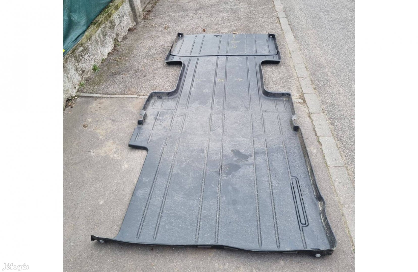 Ford Transit (2014-2023) jumbo raktér padló burkolat