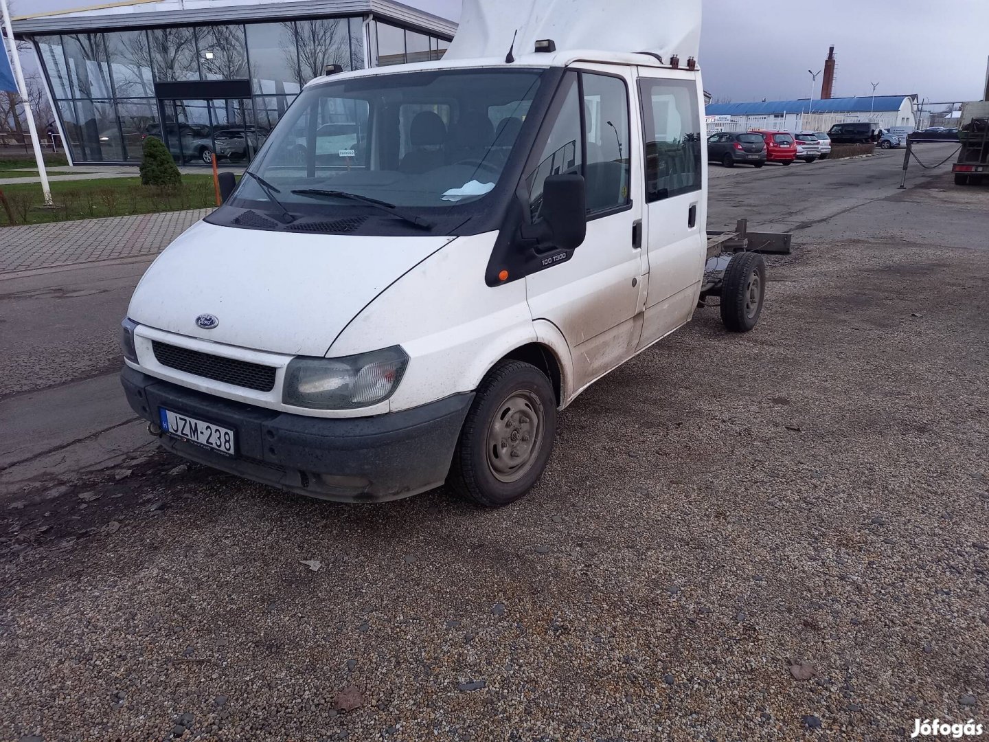 Ford Transit alvázasként eladó. 