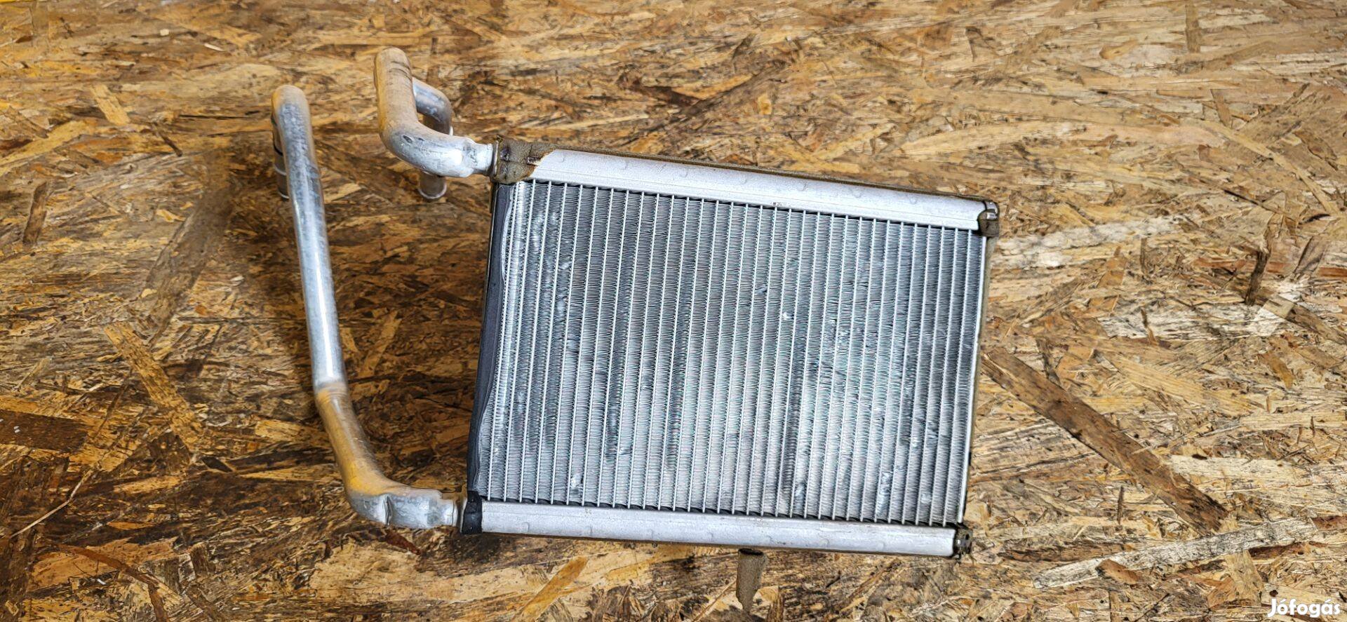 Ford Transit custom MK8 12- Első fűtésbox fűtőradiátor radiátor 0349