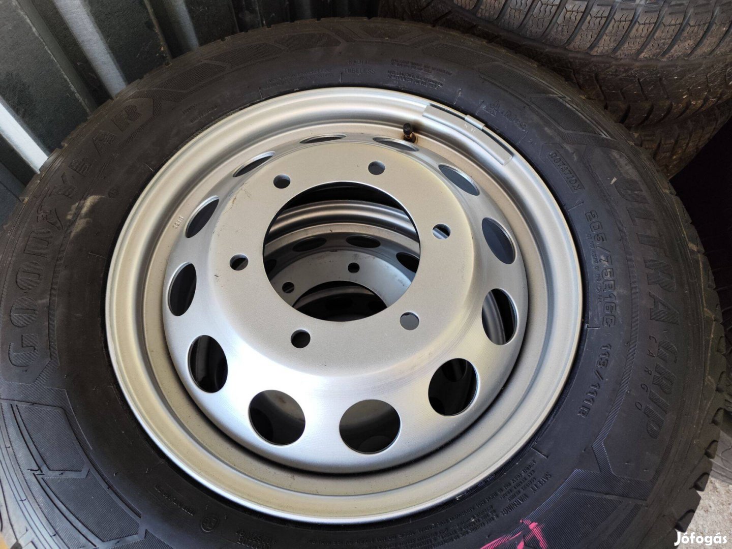 Ford Transit dupla kerekes acélfelni lemezfelni 6x180 16"