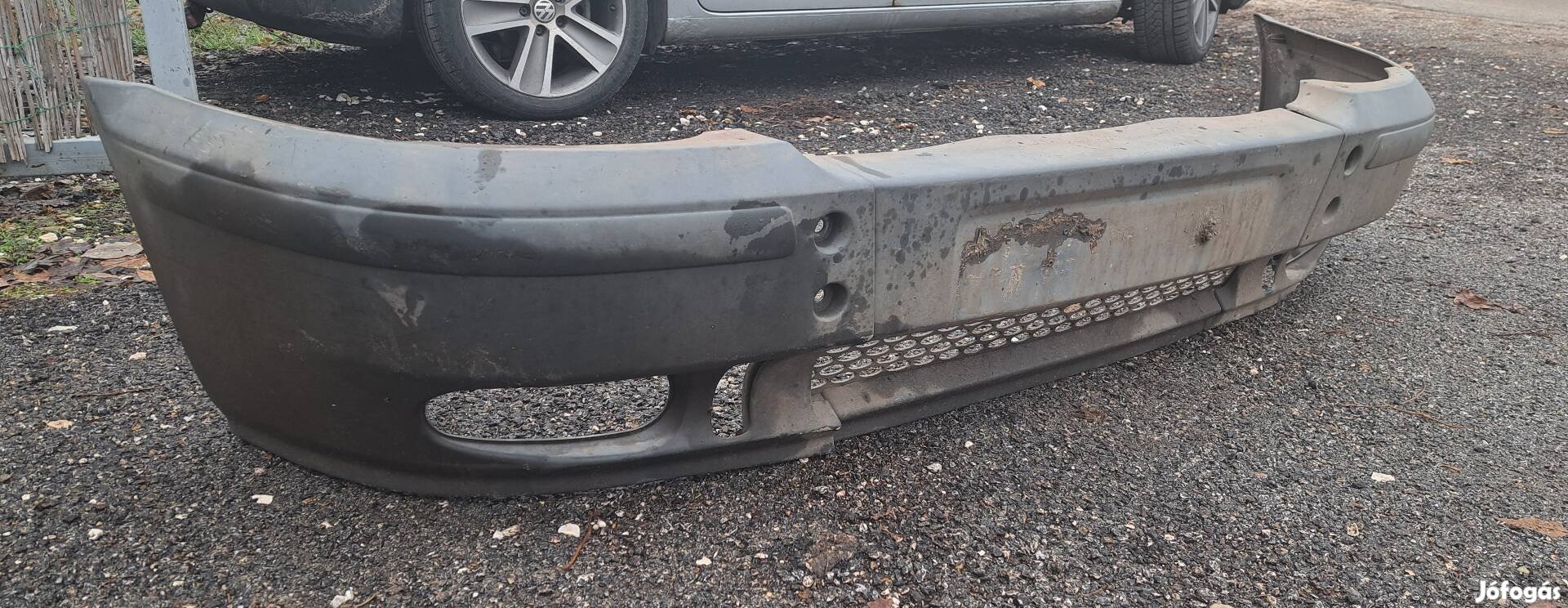 Ford Transit első lökhárító eladó 