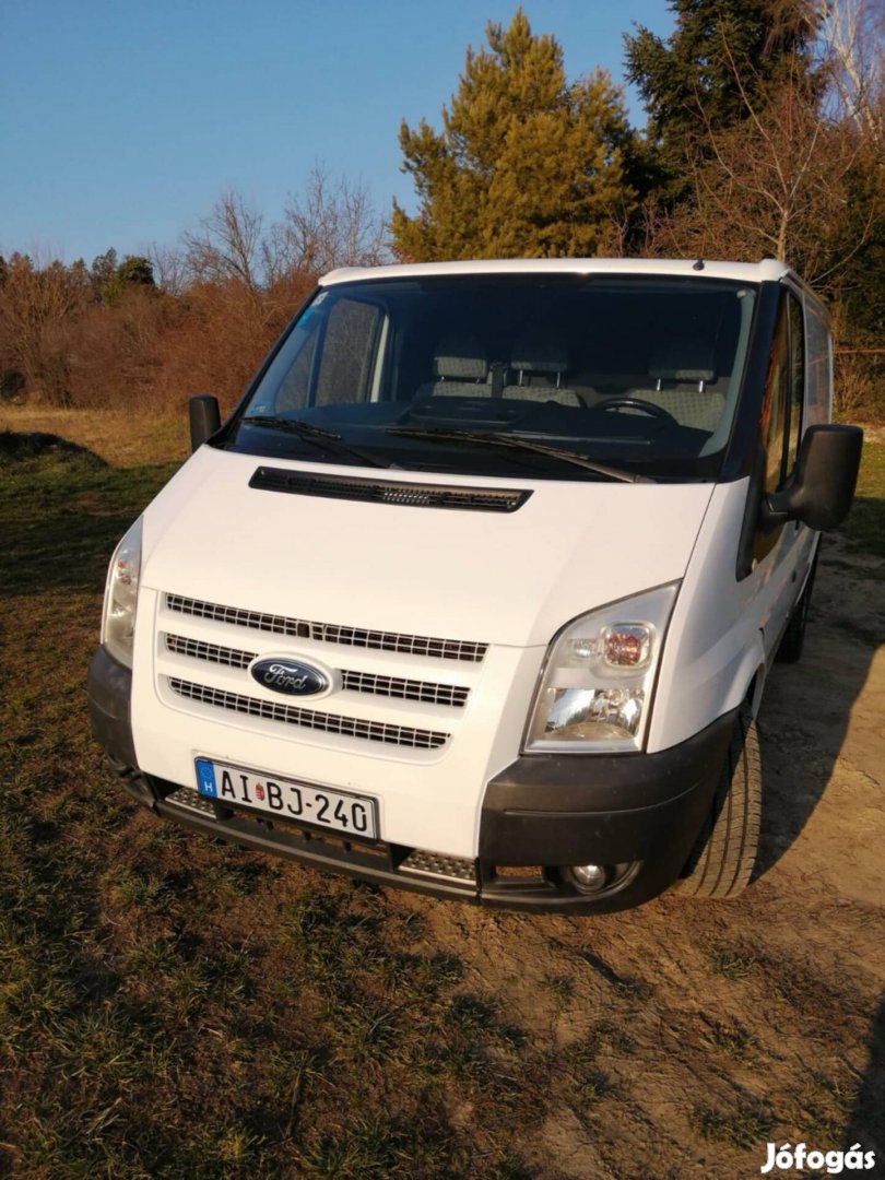 Ford Transit kisteherautó