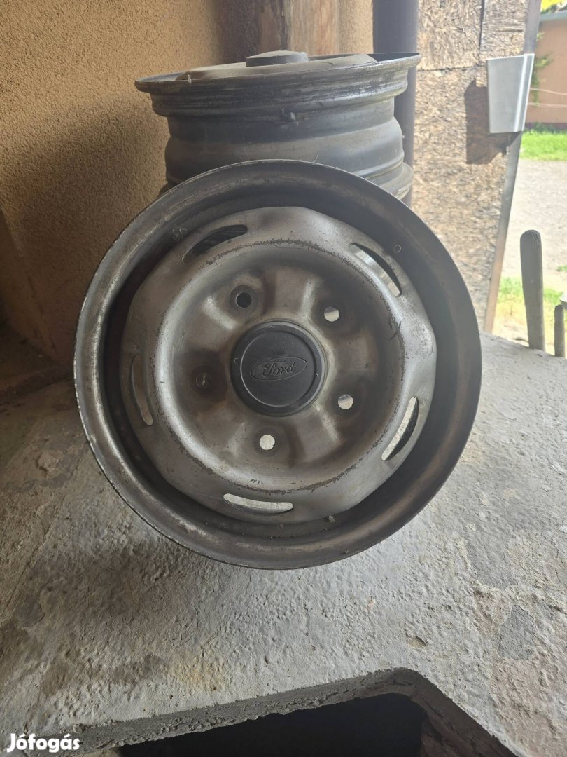 Ford Transit lemezfelni