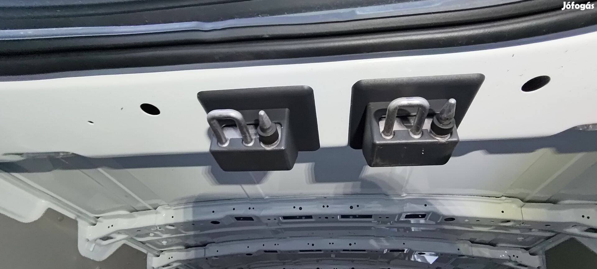 Ford Transit mk8 Jumbo csomagtér felső zár