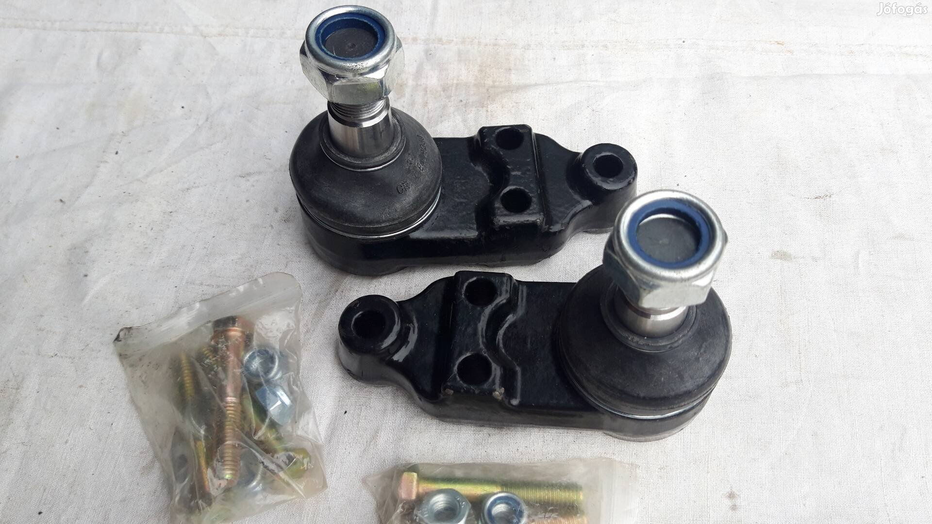 Ford Tranzit és Tourneo alsó trapézbömbfej 2010ig minőségi db