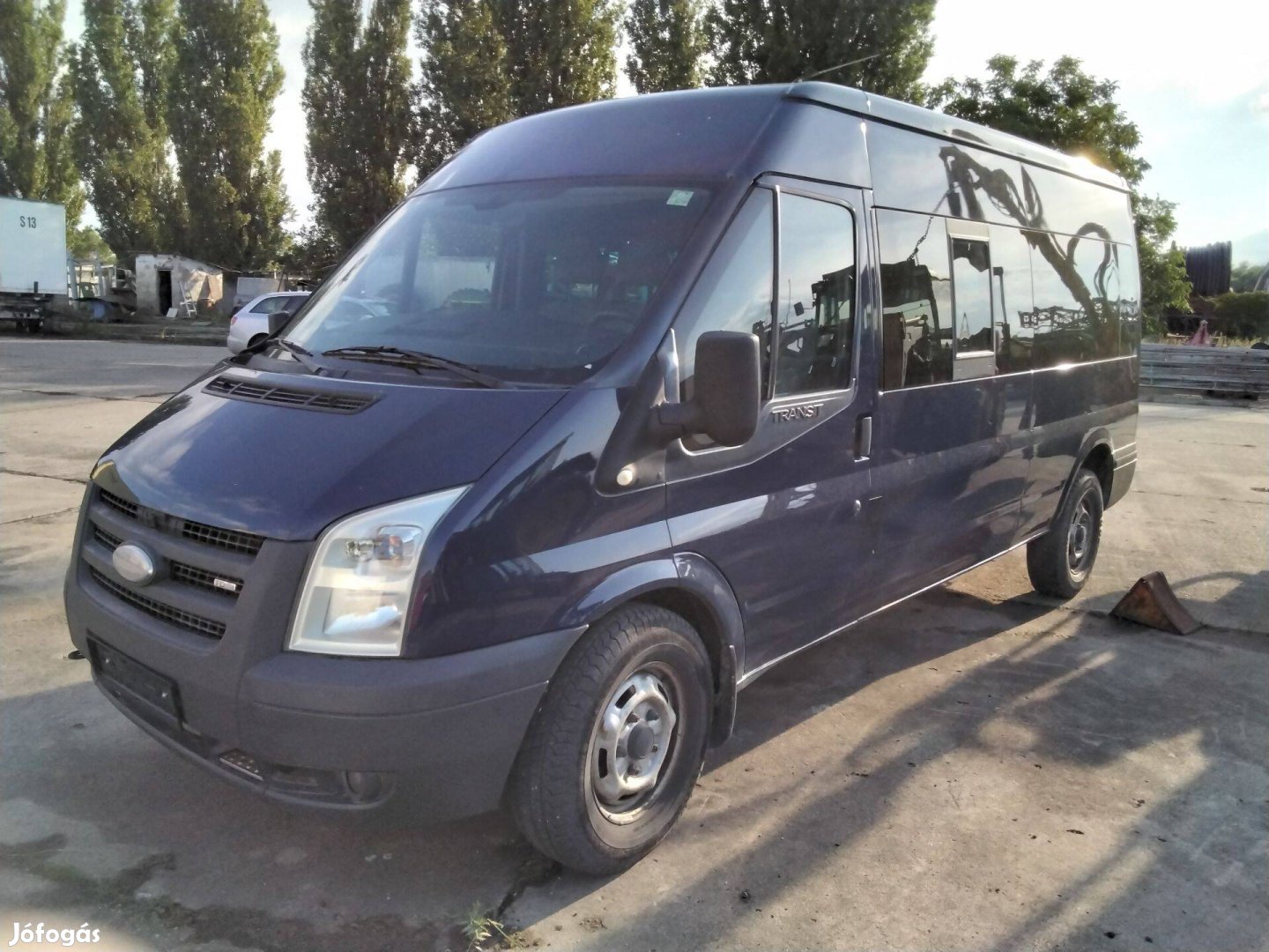 Ford Tzransit 2,4 TCI 115/300 9 személyes kis busz