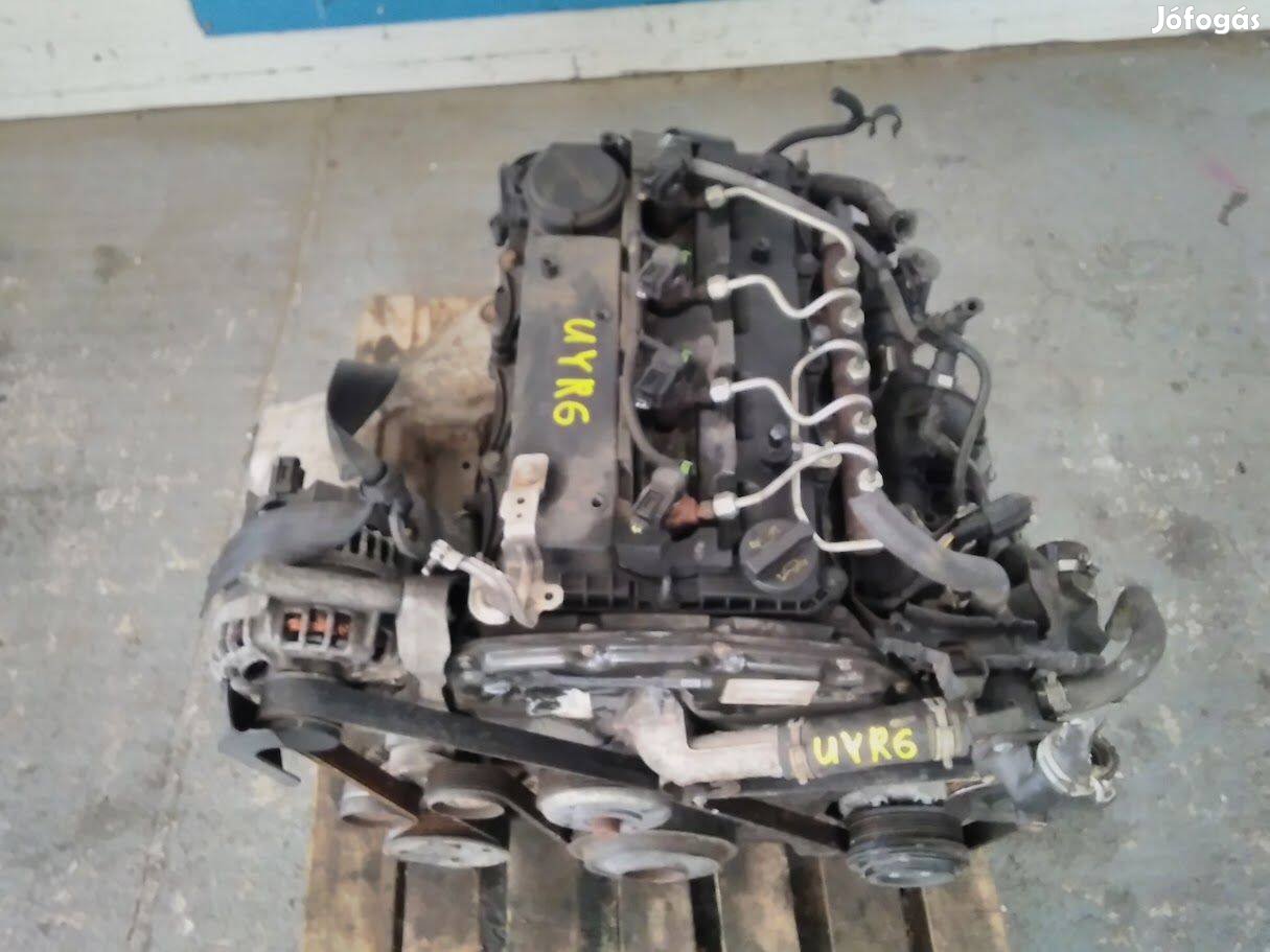 Ford Uyr6 bontott motor