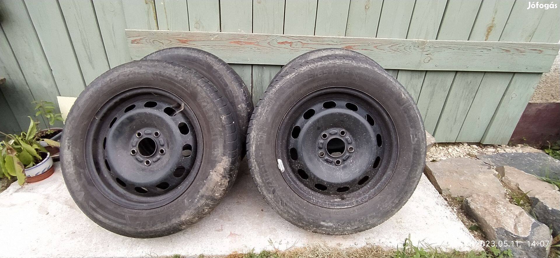 Ford/Volvo lemezfelni