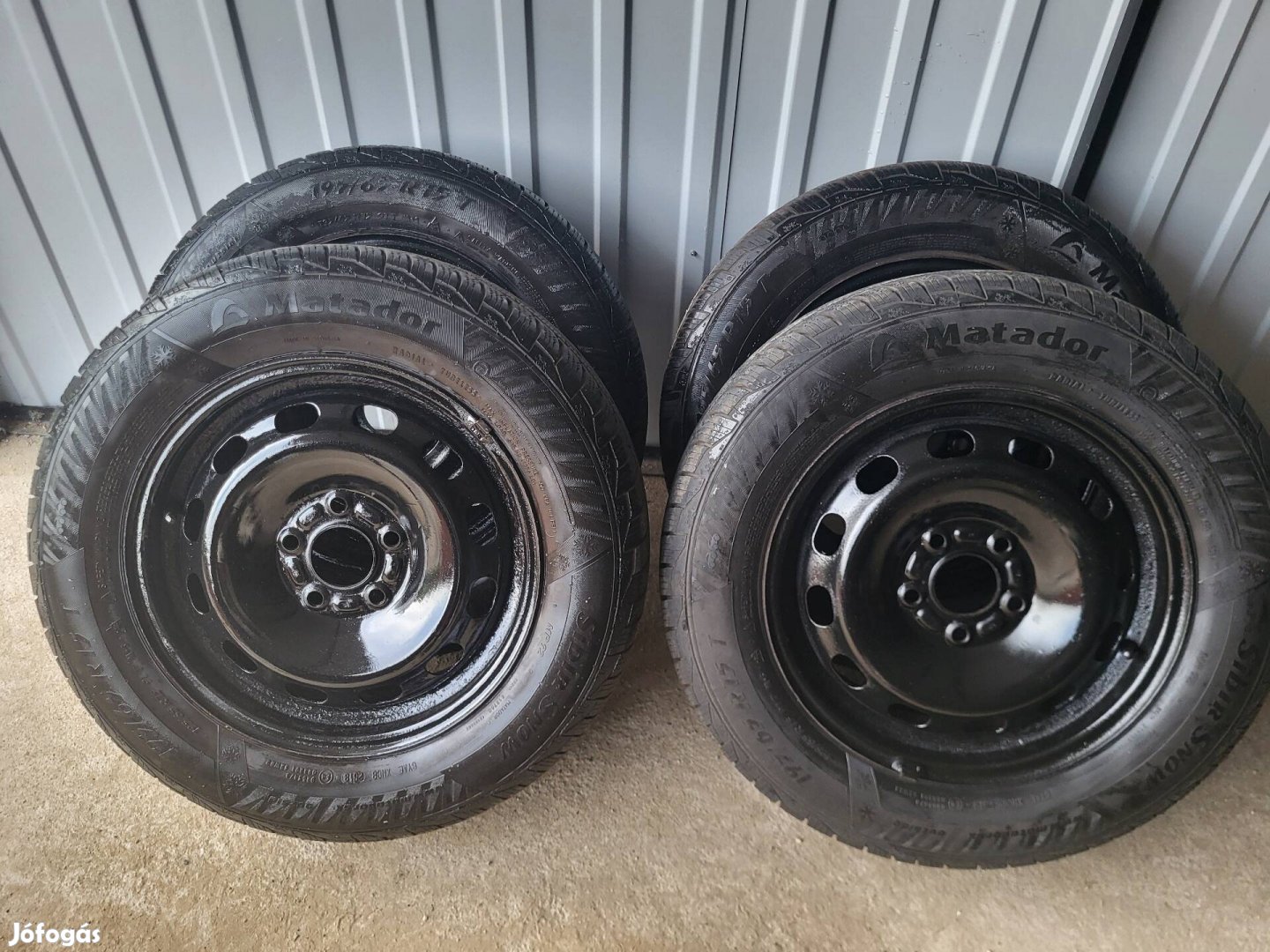 Ford acélfelni 195/65/15 téli gumival