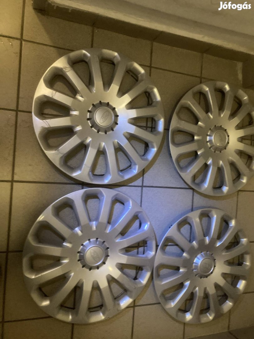 Ford dísztárcsa 15-ös méretben