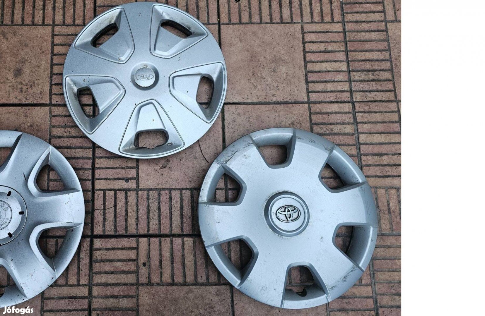 Ford dísztárcsa Toyota felni 2db