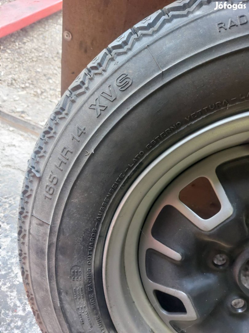 Ford felni garnitura elado.