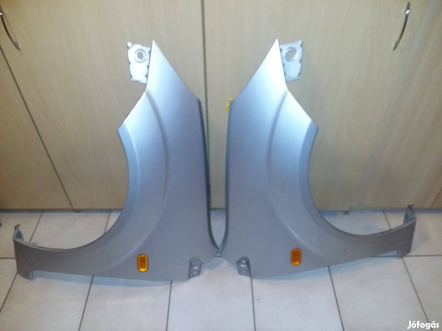 Ford fiesta 2002 - 2008 -ig sárvédő ezüst jobb és bal szép állapot!