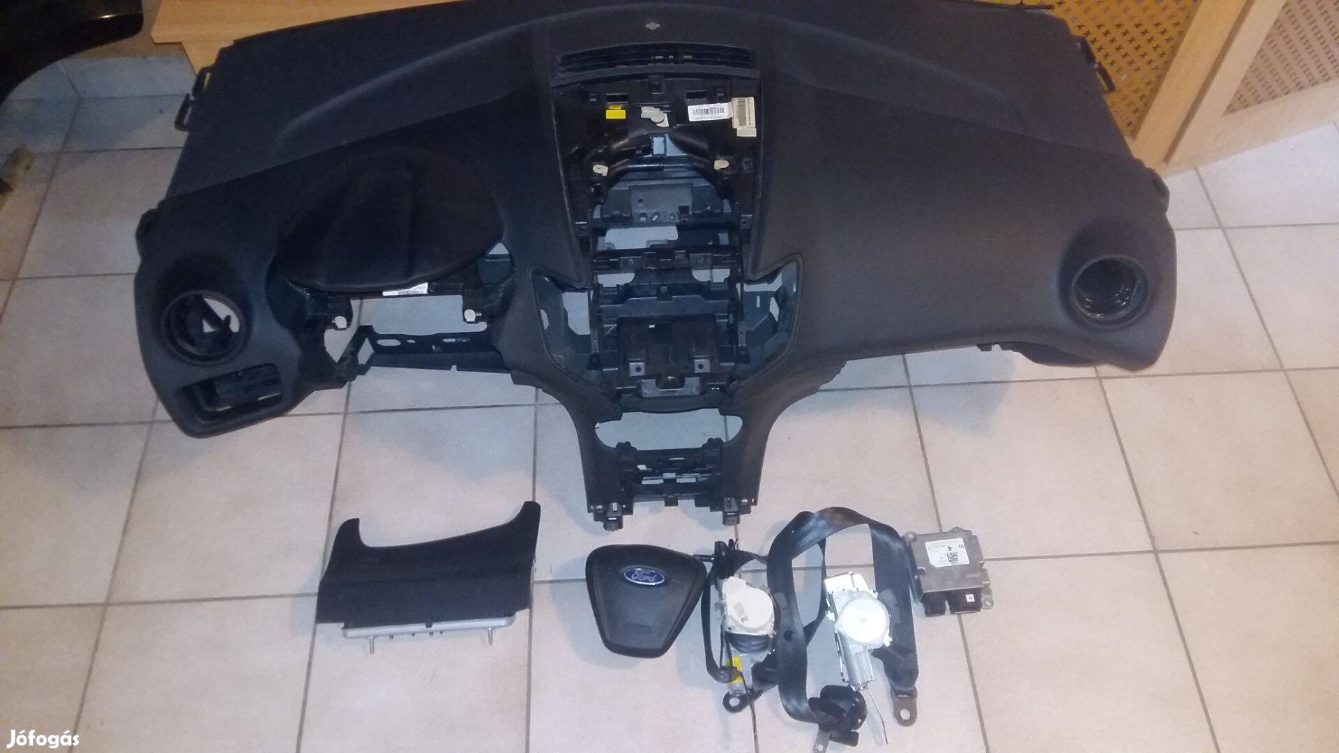 Ford fiesta 2013-tol 2017-ig légzsákszett kpl. Gyári! Nem bőrözött!