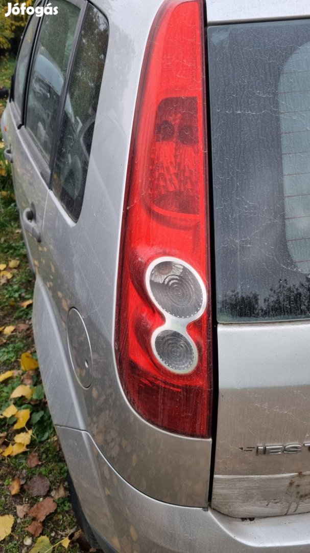 Ford fiesta mk5 bal hátsó lámpa 
