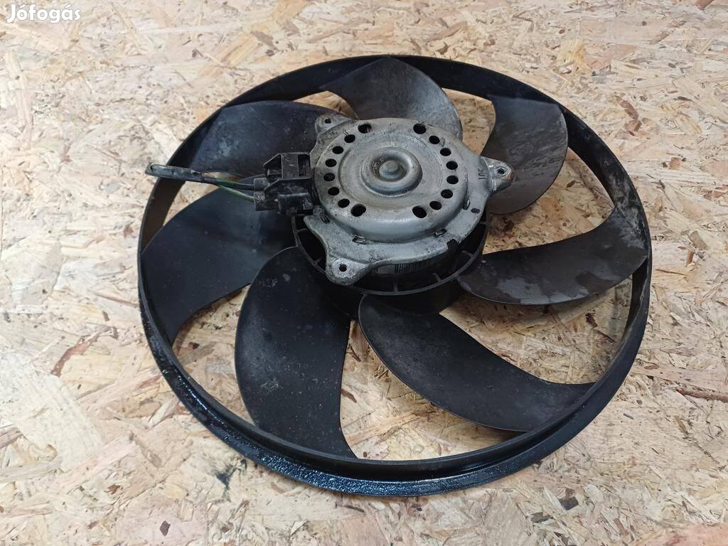 Ford fiesta mk6 2008-2017 Hűtőventilátor M134101