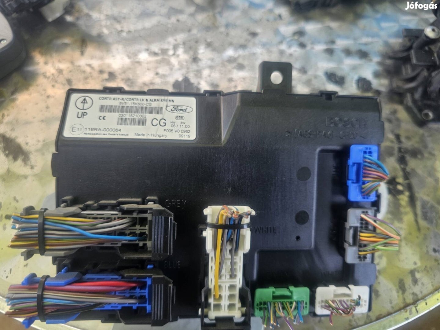 Ford fiesta mk6 központi zár riasztó elektronika 8000