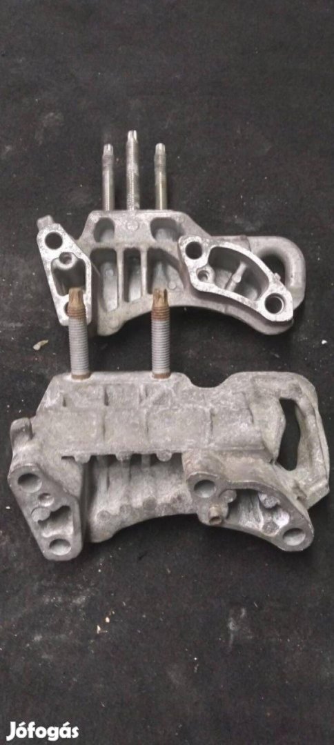 Ford fiesta mk7 motor tartó bak