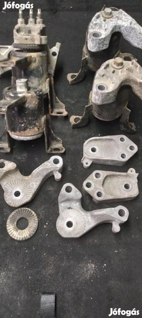 Ford fiesta mk7 motor tartó bak és alkatrészei