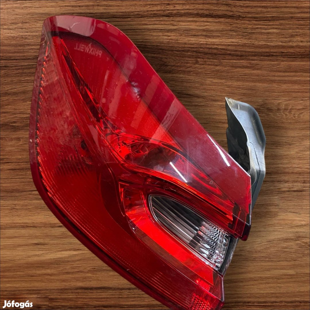 Ford fiesta mk8 2018-  led hátsó lámpa 