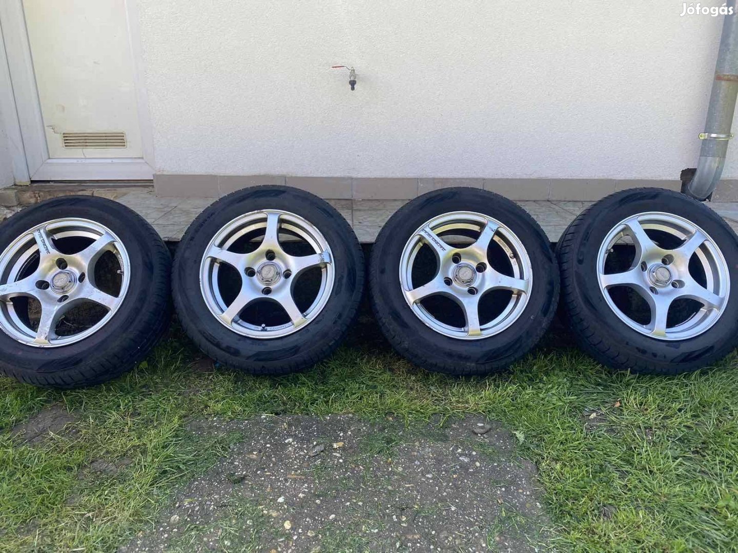 Ford fiesta nyári gumiszett 175/65R14