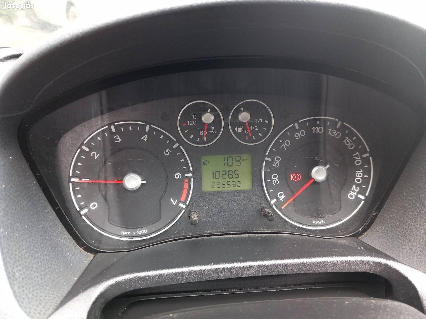 Ford fiesta üzembentartóival is eladó!! 