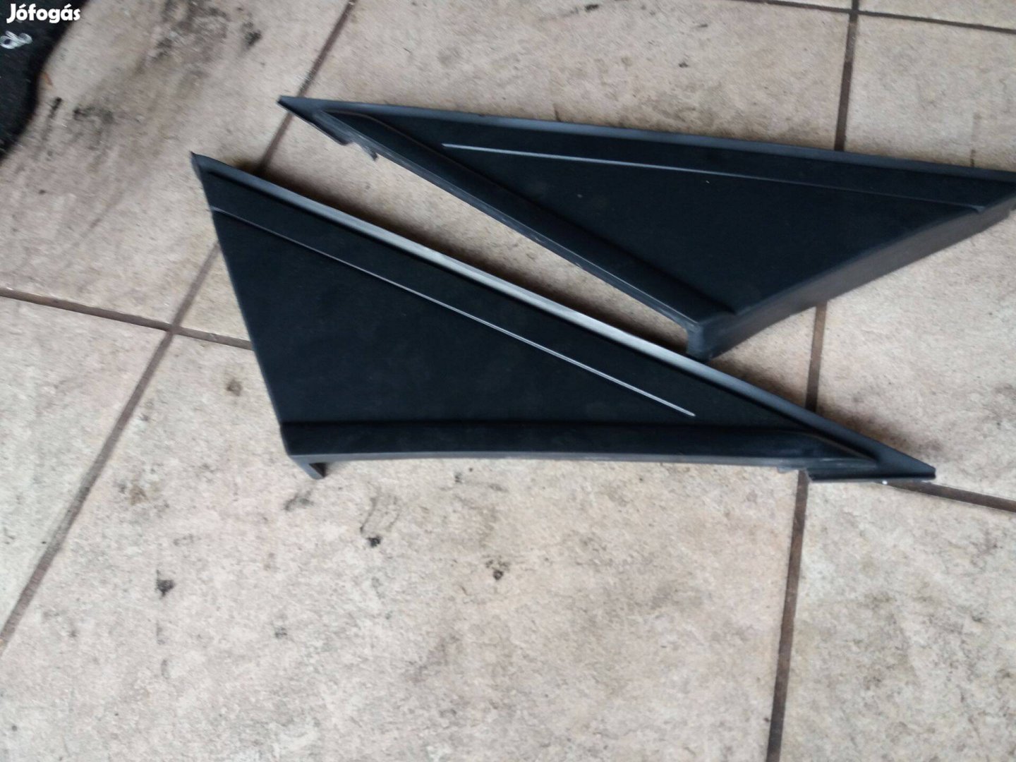 Ford focus III sárvédő takaró burkolat háromszög 2011-2018 mk3