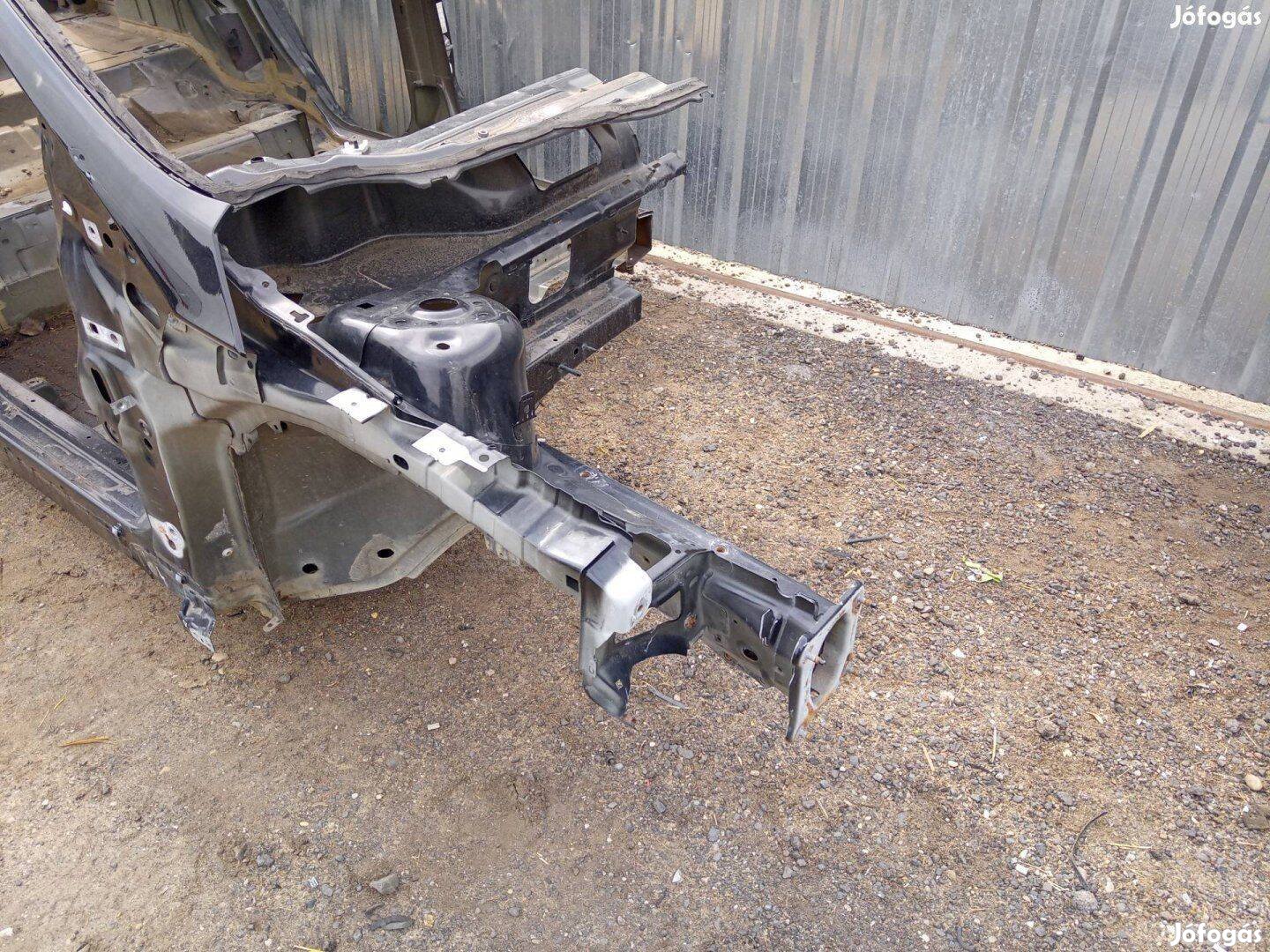 Ford focus MK3 jobb első nyúlvány negyed