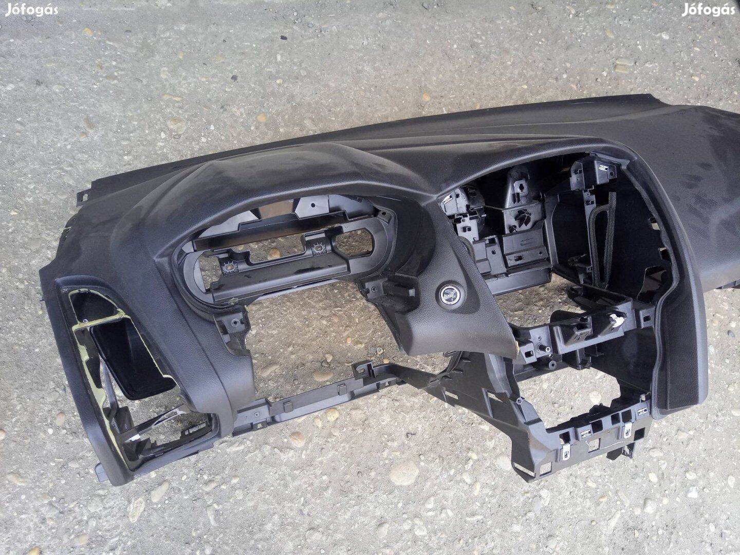 Ford focus MK3 légzsákszett Gombos indítás légzsák