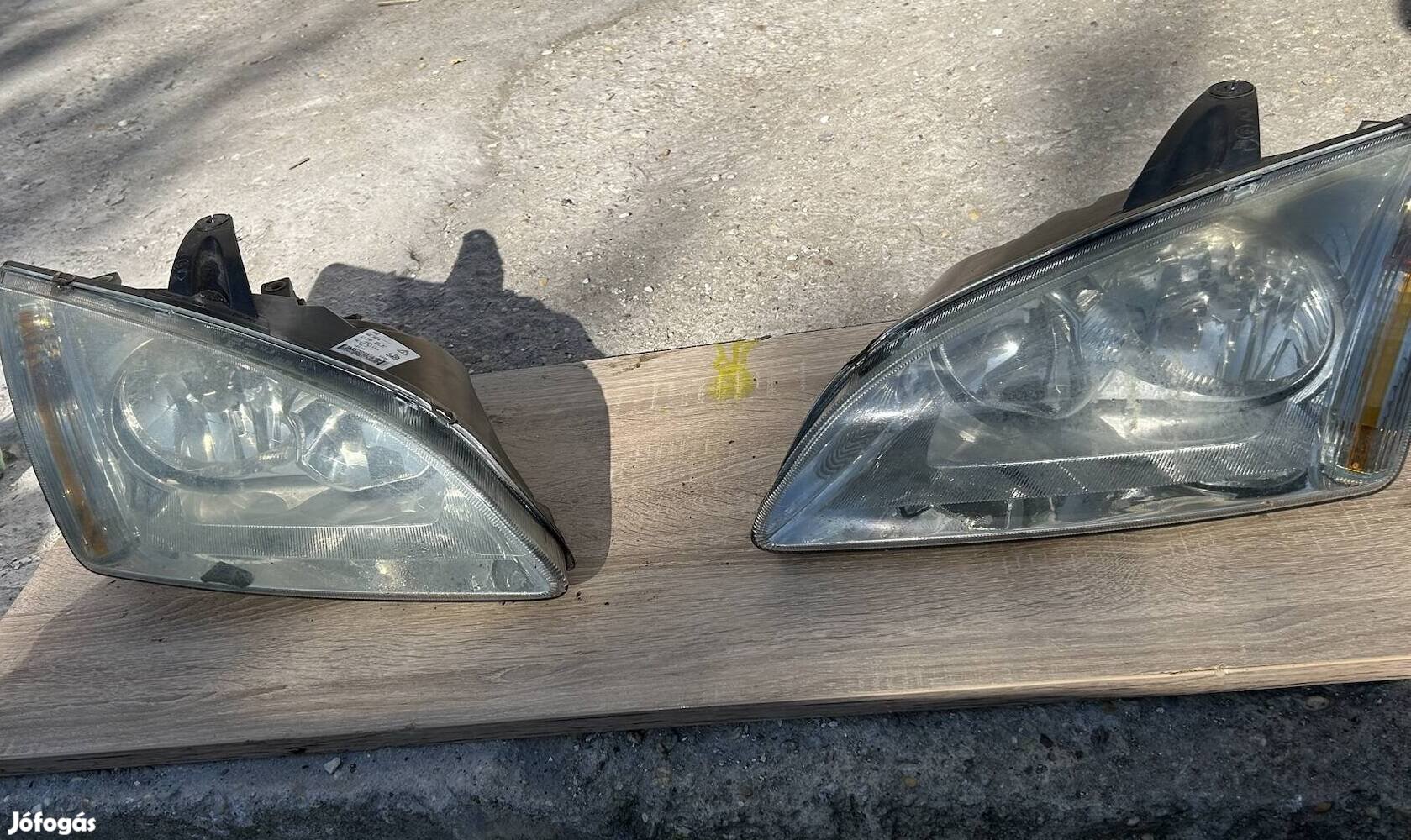 Ford focus fényszórók