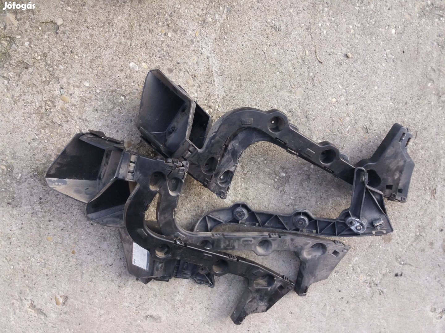 Ford focus hátsó lökhárító tartó műanyag 6000.-/db mk3 2011-2018-ig
