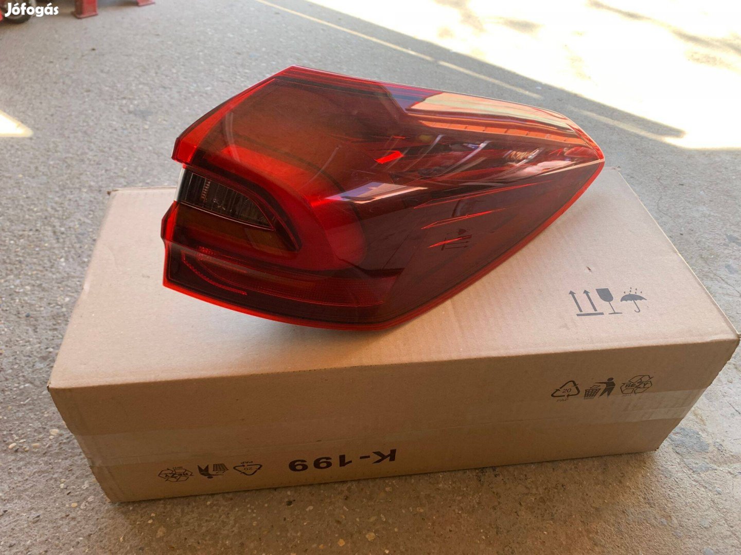 Ford focus hátsólámpa jobbos facelift