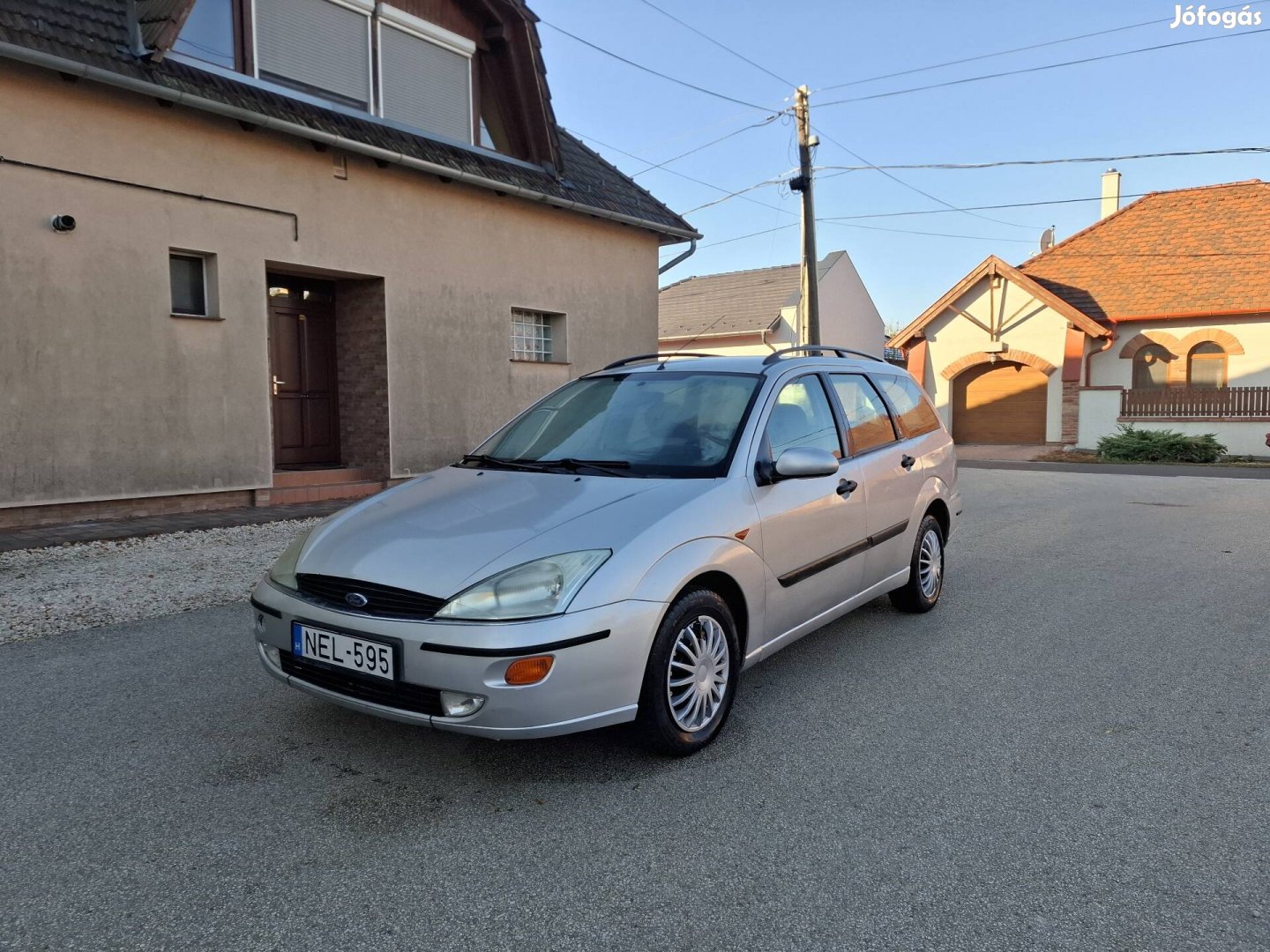 Ford focus kombi 1.8td vonóhorog 