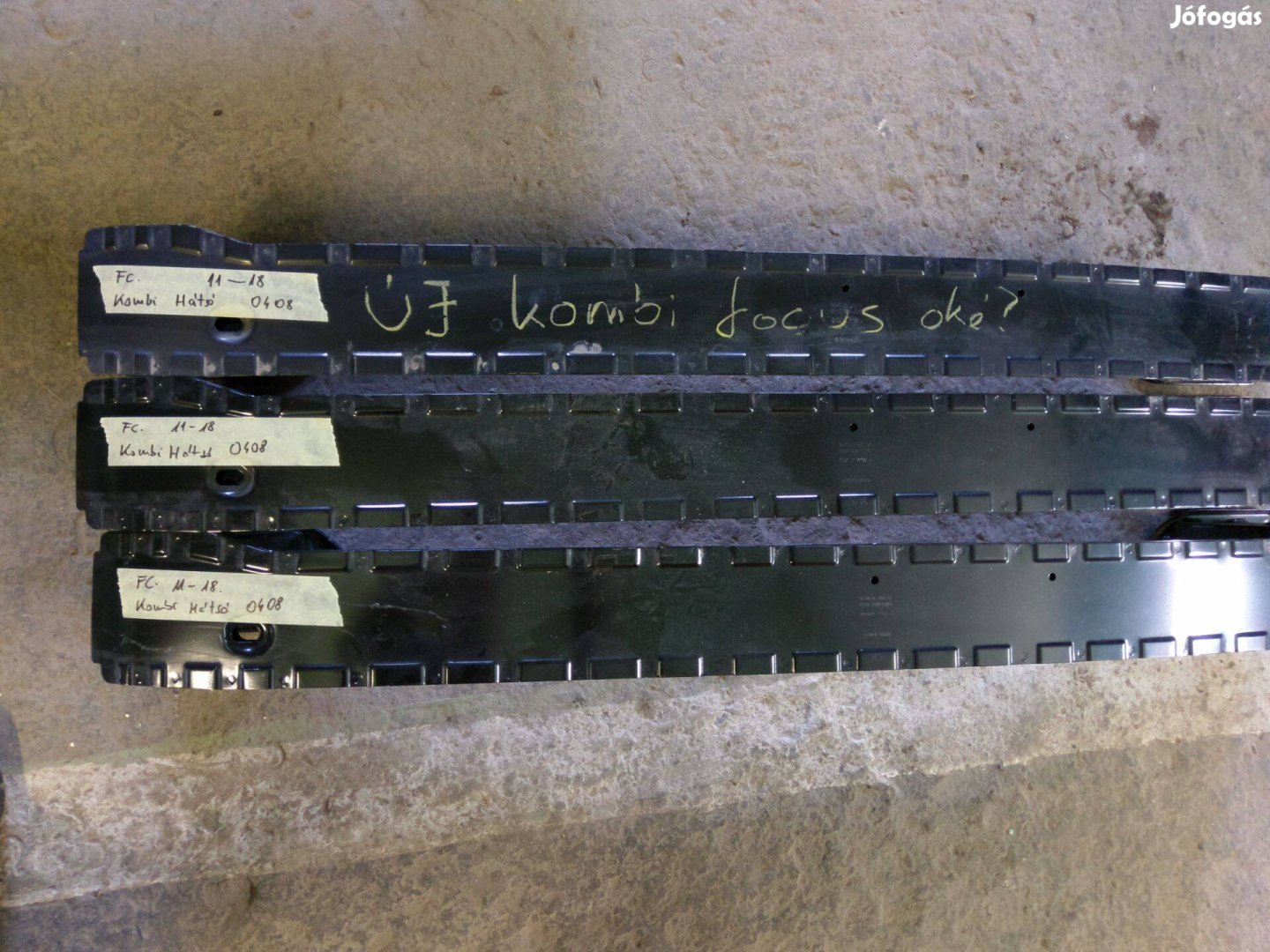 Ford focus kombi új hátsó lökhárító merevítő kereszttartó (2011-)