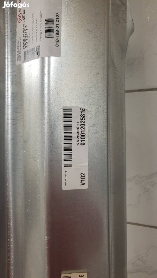 Ford focus külső küszöb,mk1.