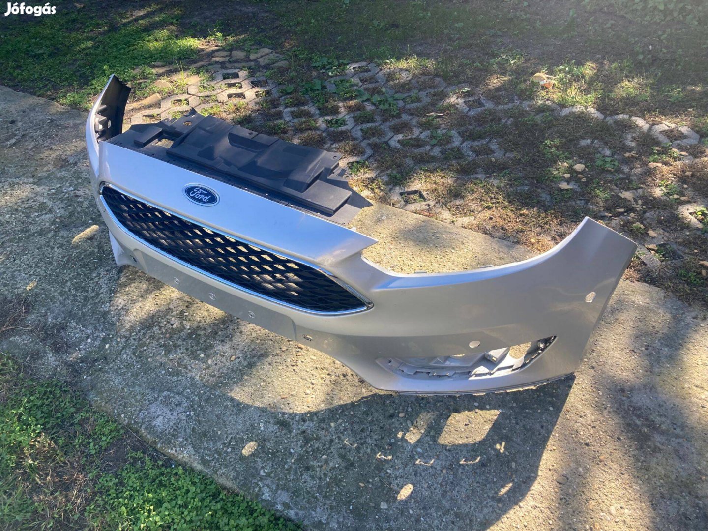 Ford focus lökhárító f1eb-17757-aj