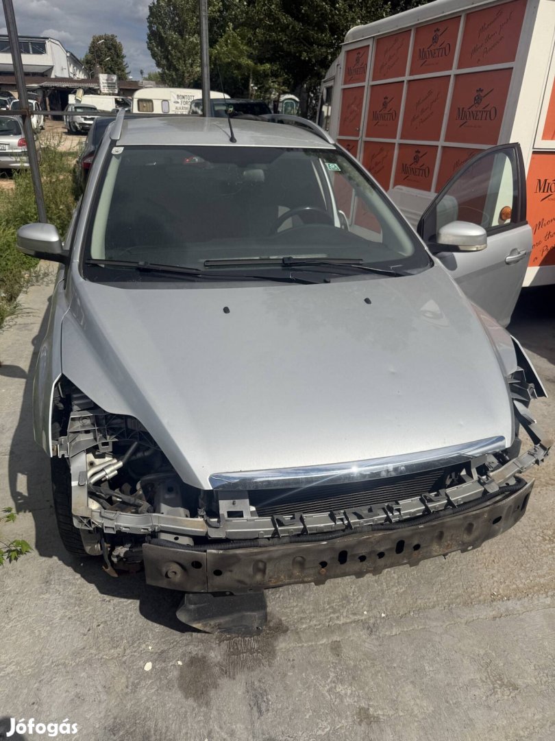Ford focus mk2.5  1.6 tdci alkatreszei eladok