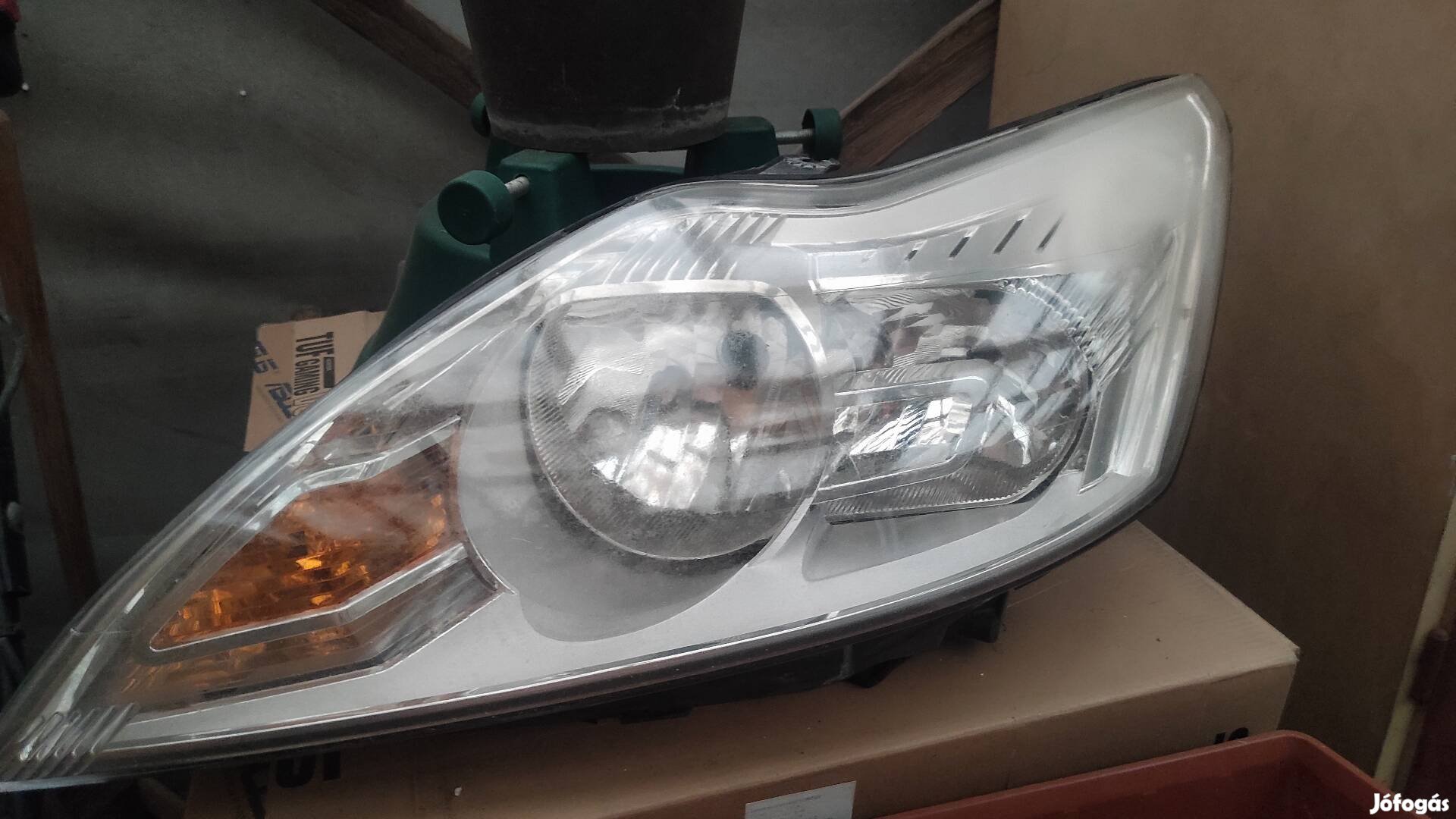 Ford focus mk2,5 fényszóró 