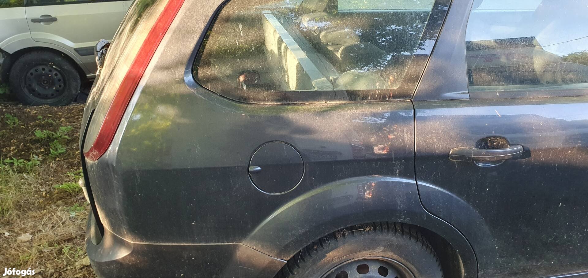 Ford focus mk2 kombi jobb hátsó karosszéria negyed 