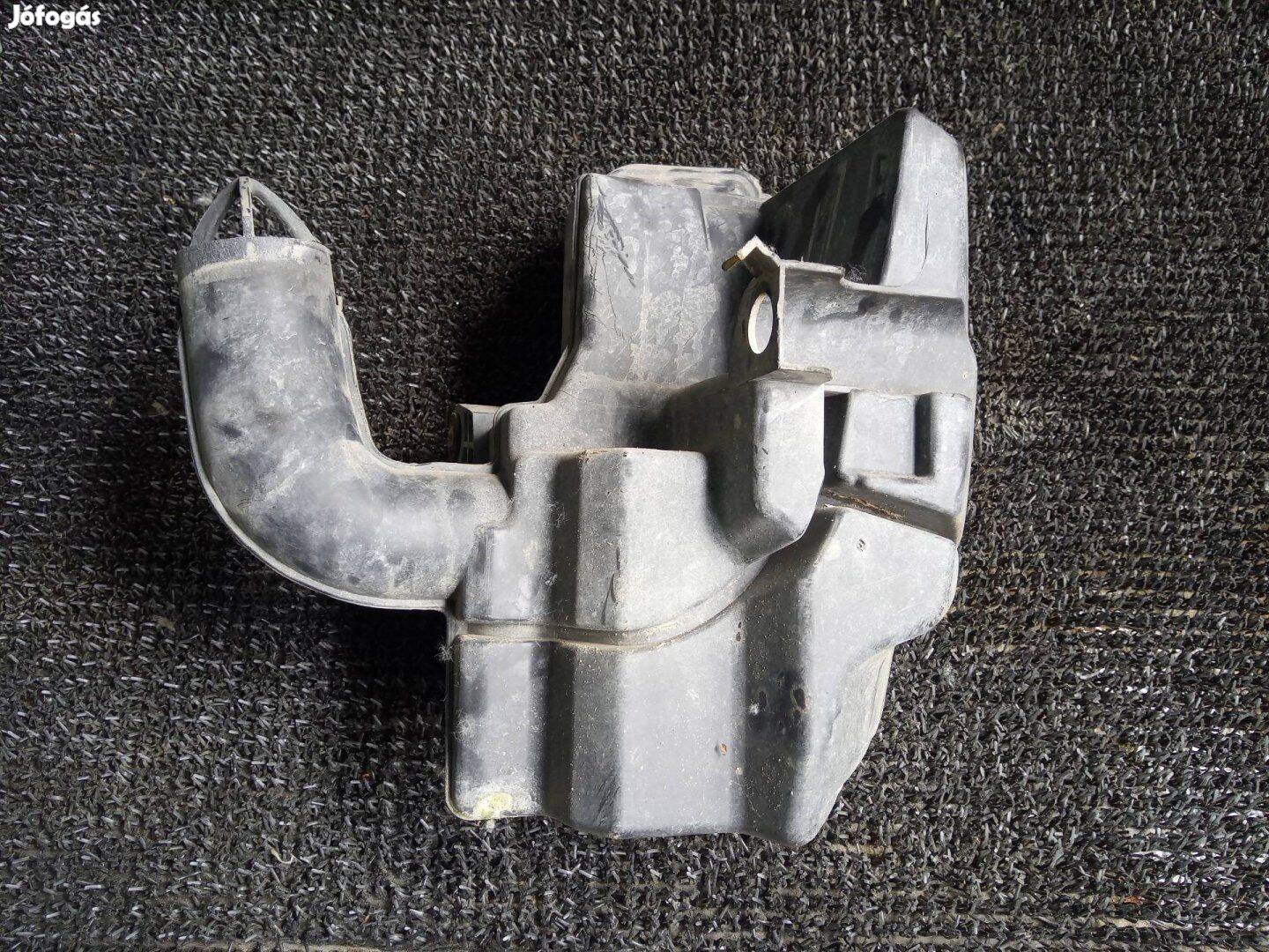 Ford focus mk2 rezonátor doboz ház