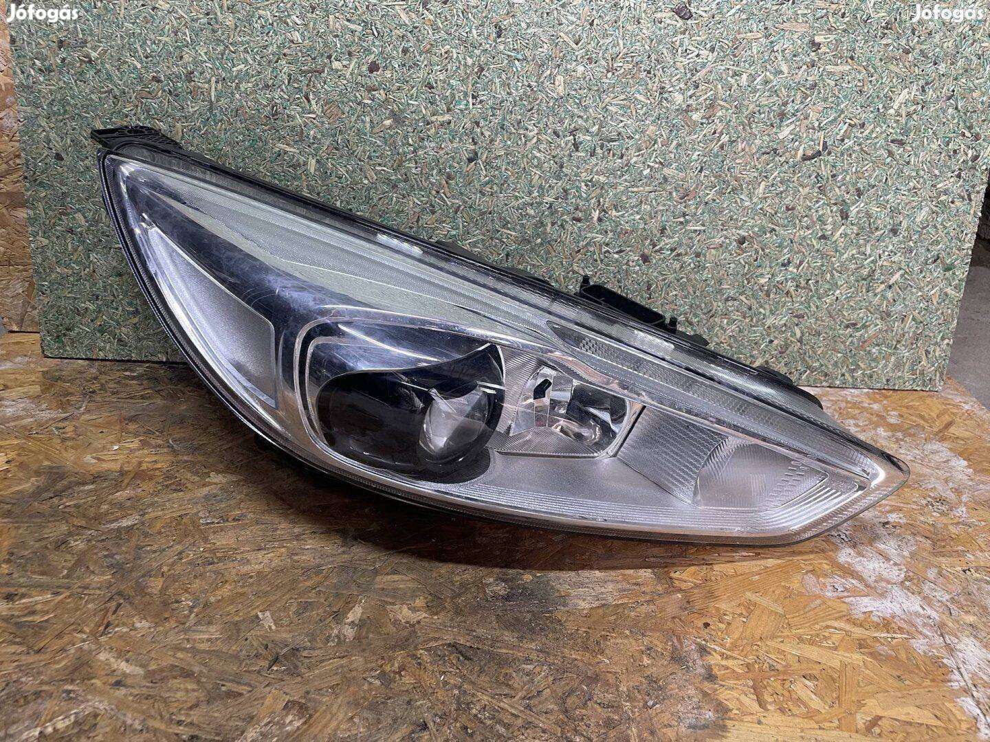 Ford focus mk3,5 jobb első xenon lámpa