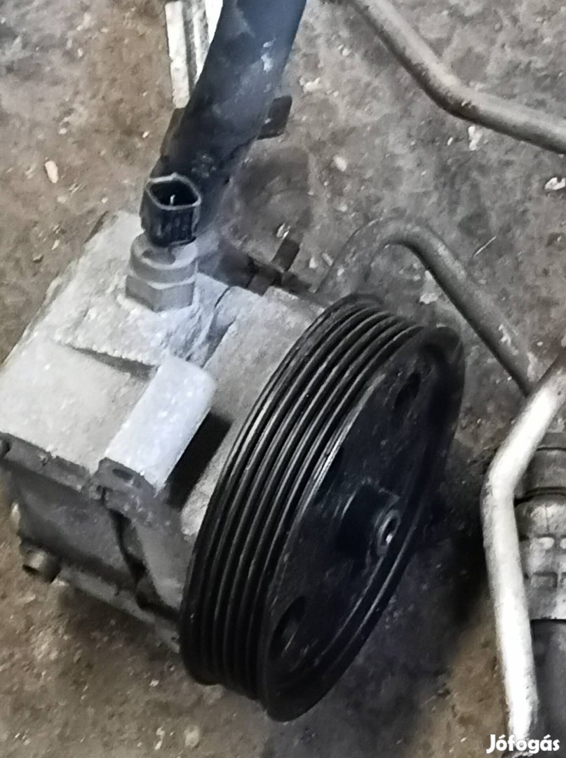 Ford focus mk3 szervó pumpa 