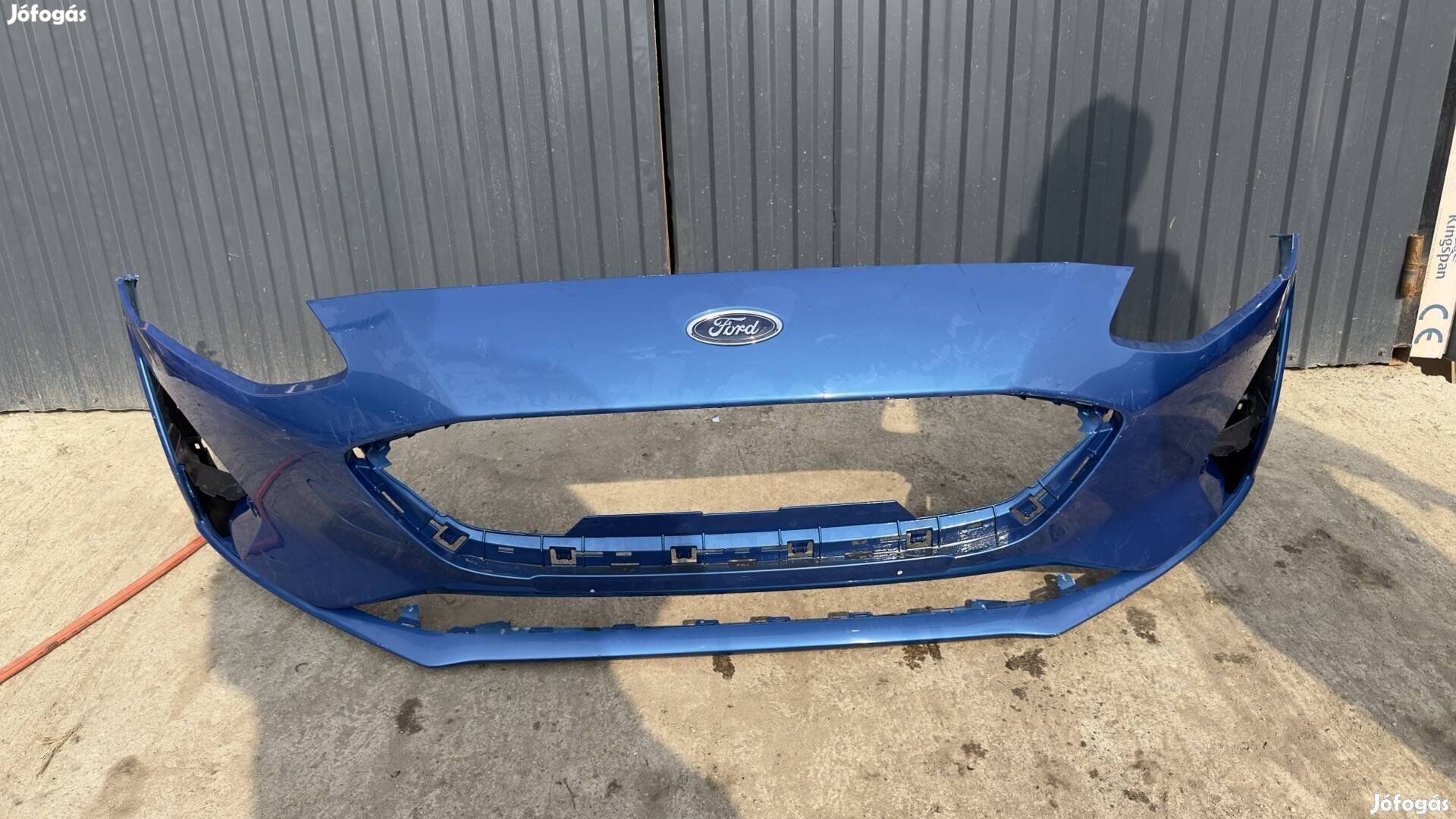 Ford focus mk4 első lökhárító