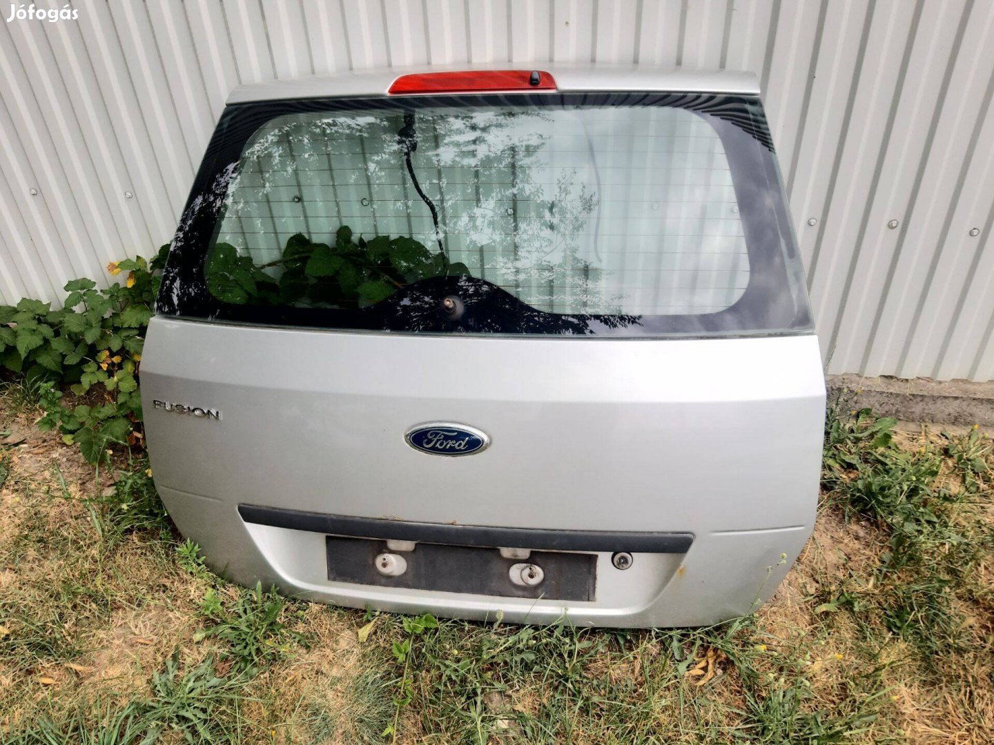 Ford fusion csomagtér ajtó