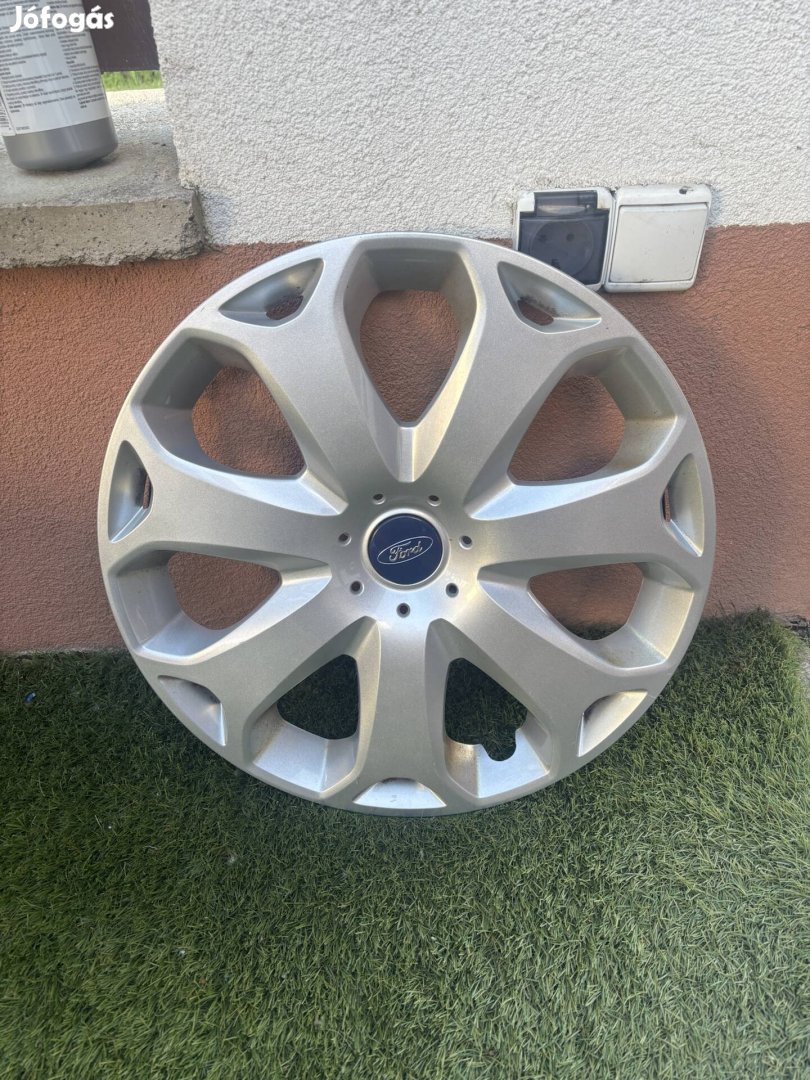Ford gyári 16" dísztárcsa eladó! 