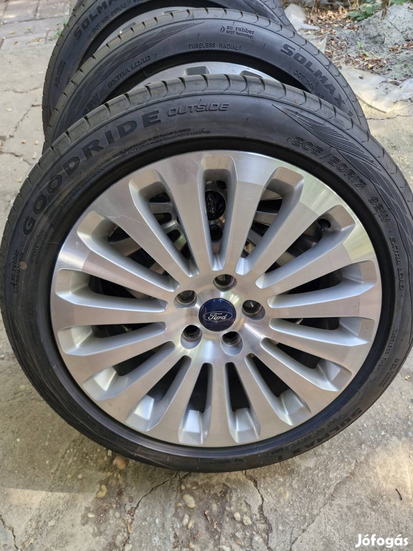 Ford gyári 17" alufelni 5x108 17" szép új 205/50-17 nyárigumikkal.