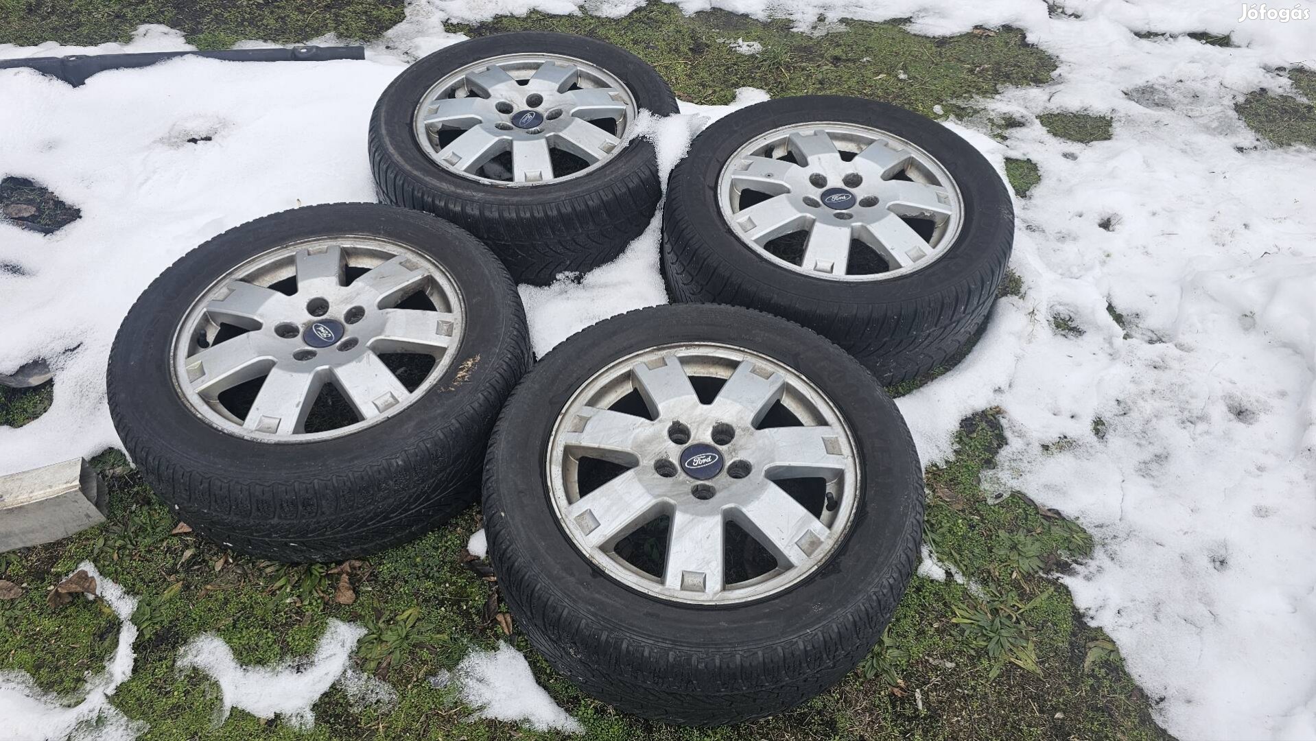 Ford gyári alufelni 5x108 16 R16 gumi nem árkepző
