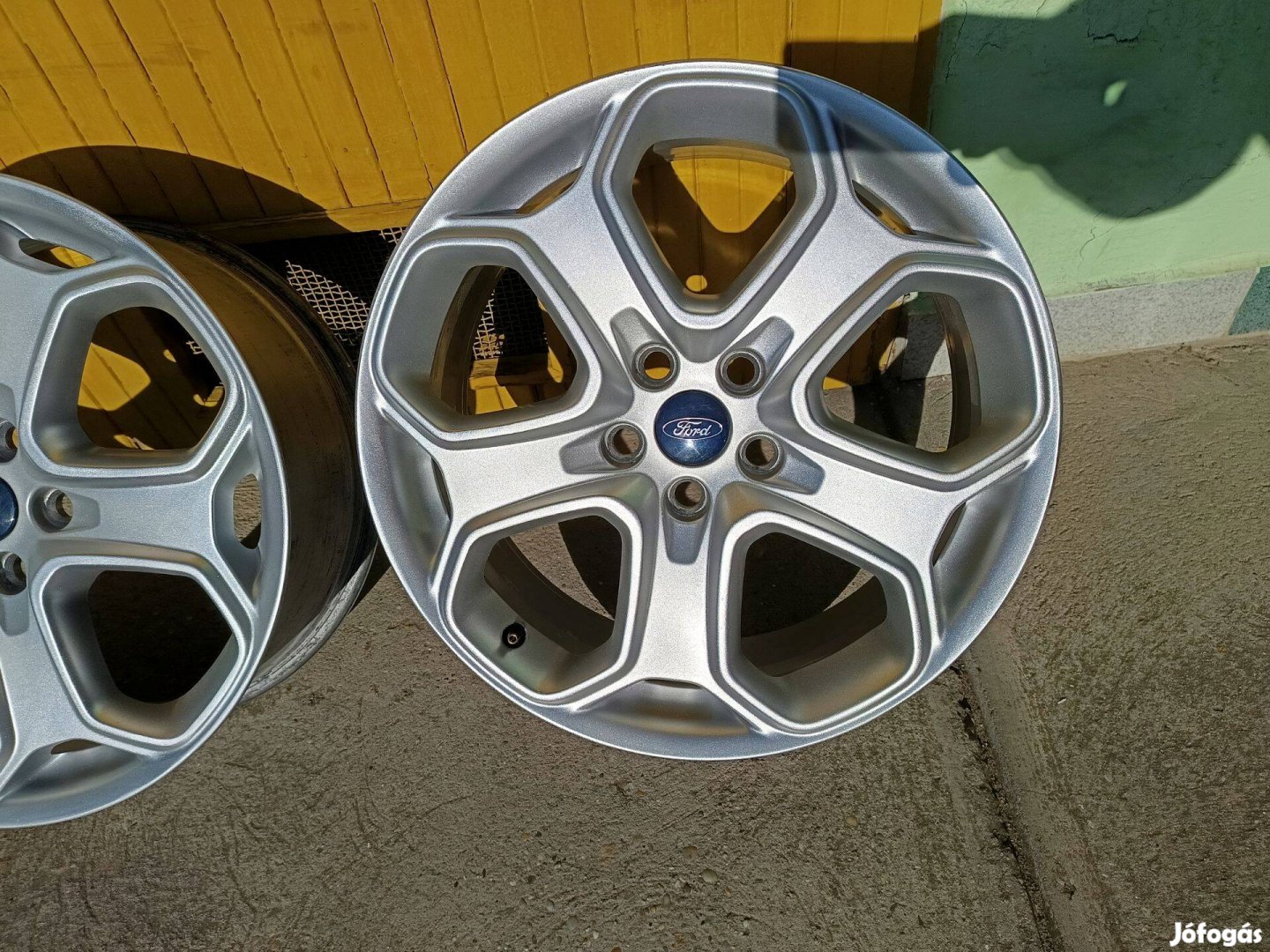 Ford gyári alufelni, 7.5x18, 63.4, 5x108, et52.5
