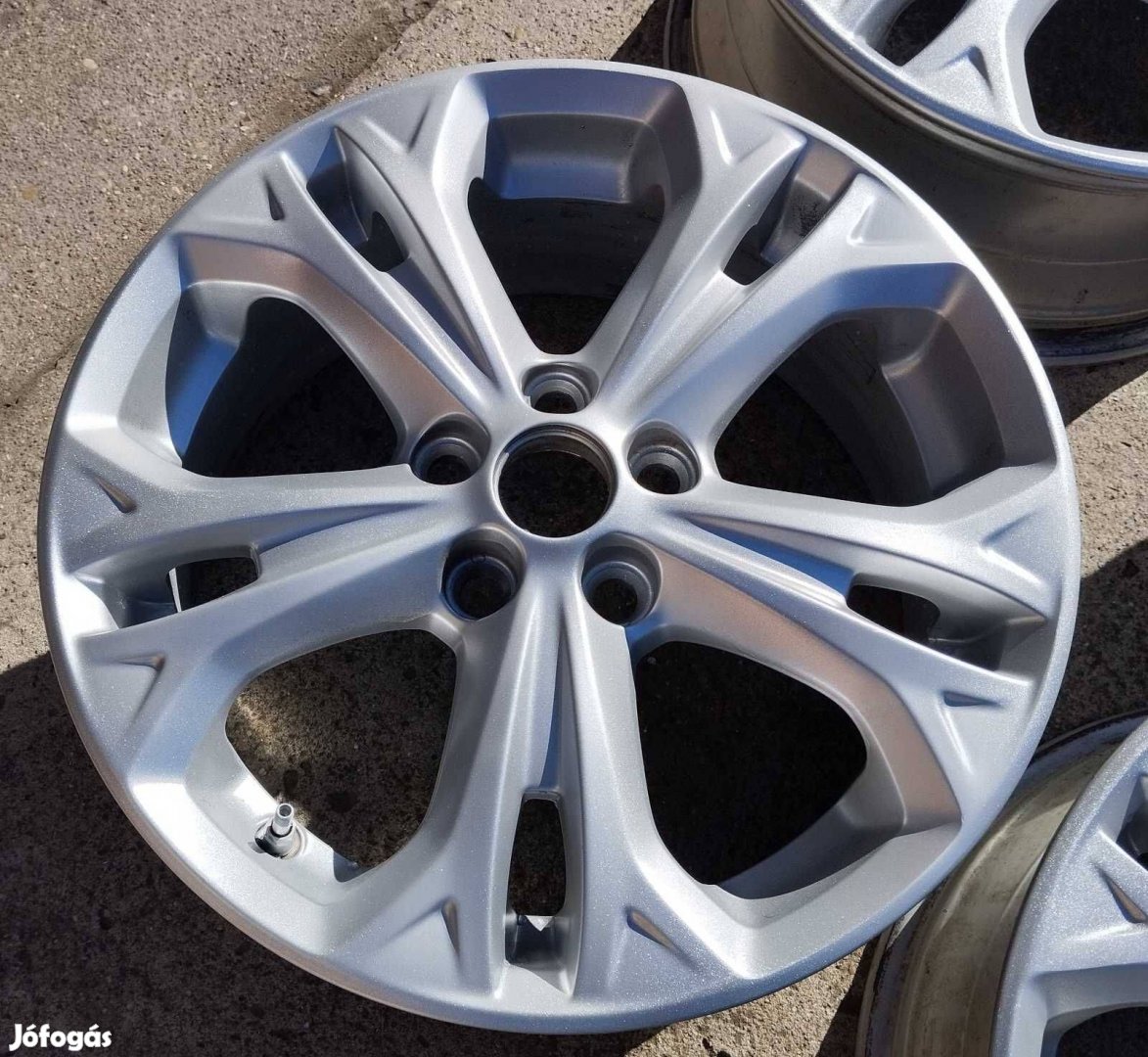 Ford gyári alufelni, 7x17, 5x108, 63.4, et55