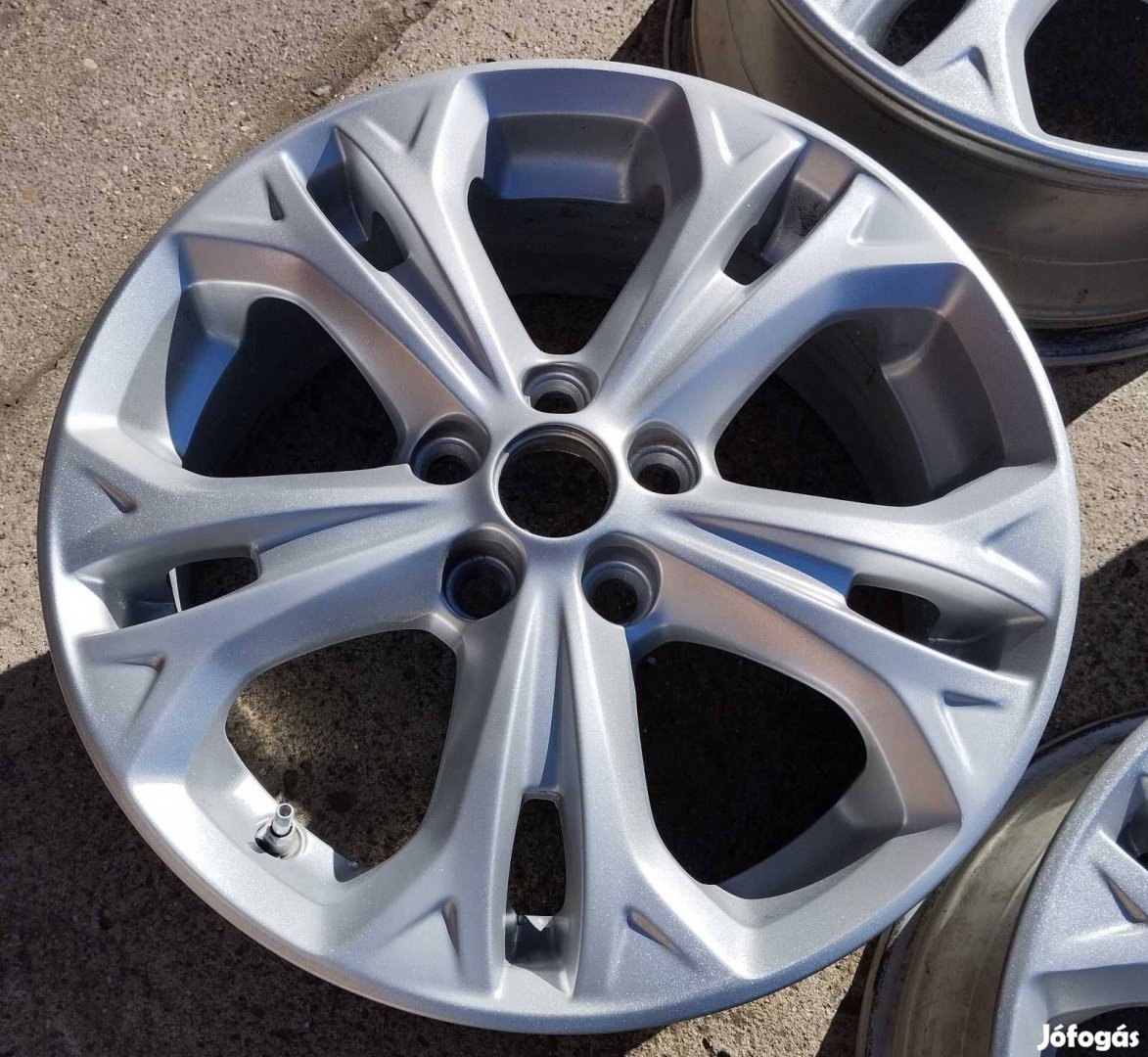 Ford gyári alufelni, 7x17, 5x108, 63.4, et55